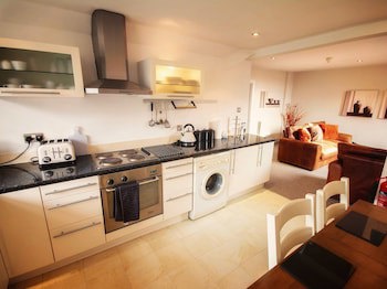 Eslington Villa