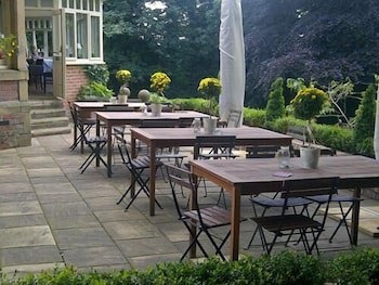 Eslington Villa
