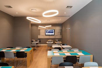 Holiday Inn Express Porto - Exponor, An Ihg Hotel