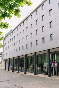 Holiday Inn Express Porto - Exponor, An Ihg Hotel