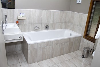 Cresta Marang Gardens