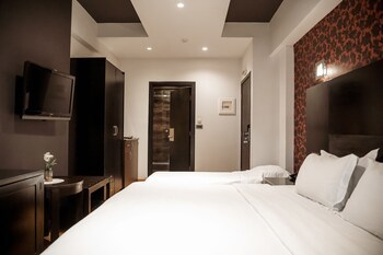 Areos Hotel