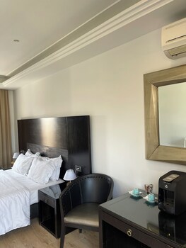 Areos Hotel