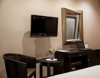 Areos Hotel
