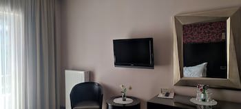 Areos Hotel