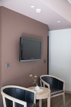 Areos Hotel
