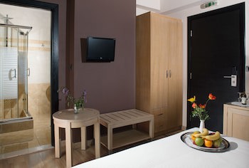 Areos Hotel