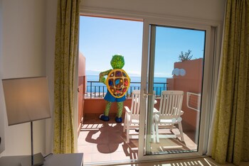 Landmar Costa Los Gigantes Family Resort