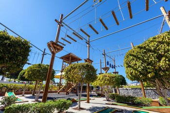 Landmar Costa Los Gigantes Family Resort