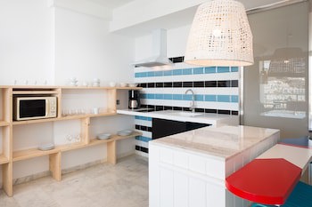 Marina Suites