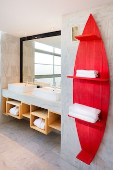 Marina Suites