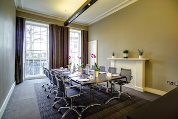Apex Waterloo Place Hotel