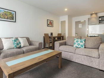 Barclay Suites