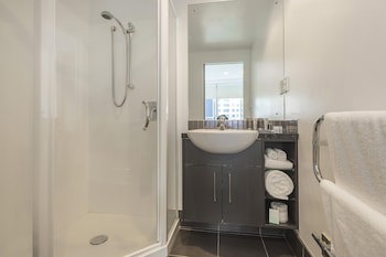 Barclay Suites