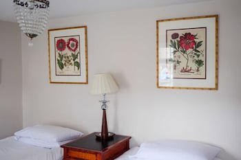 Bankes Arms Hotel