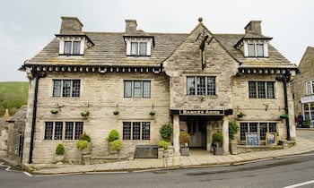 Bankes Arms Hotel