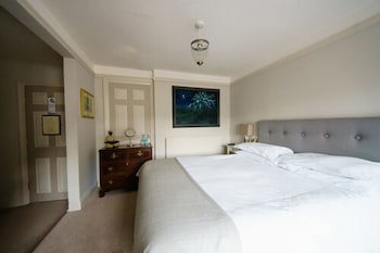 Bankes Arms Hotel