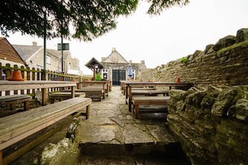 Bankes Arms Hotel