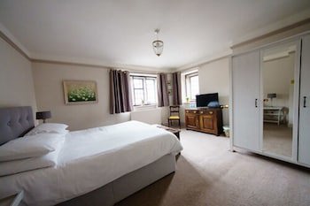 Bankes Arms Hotel