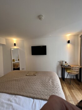 Cottage Lodge Hotel