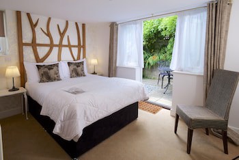 Cottage Lodge Hotel