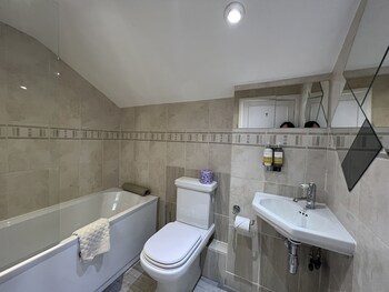 Cottage Lodge Hotel