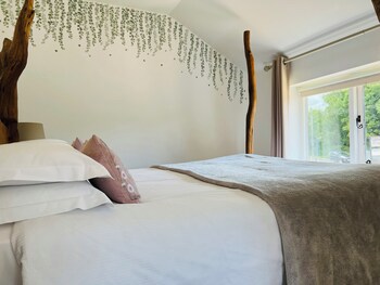 Cottage Lodge Hotel