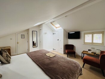 Cottage Lodge Hotel