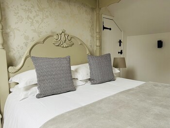 Cottage Lodge Hotel