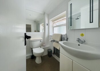 Cottage Lodge Hotel