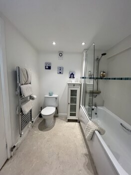 Cottage Lodge Hotel