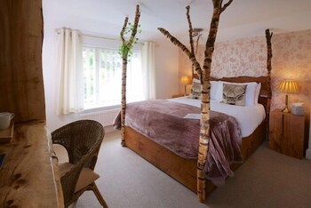 Cottage Lodge Hotel
