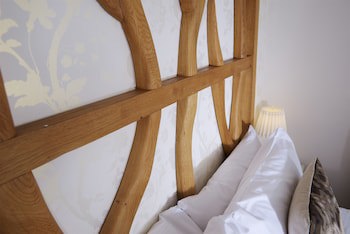 Cottage Lodge Hotel