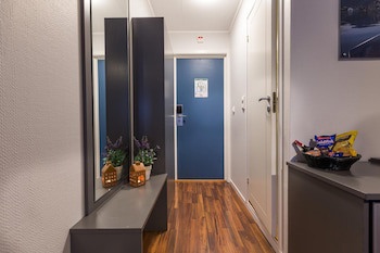 Enter Viking Hotel