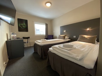 Enter Viking Hotel