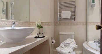 Passage House Hotel