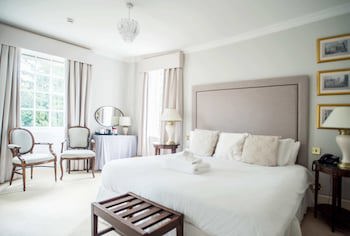 Findon Manor Hotel
