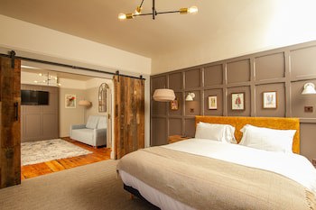 The West Bay Hotel