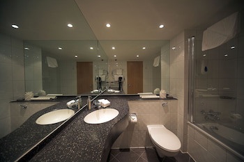 Greetham Valley Hotel