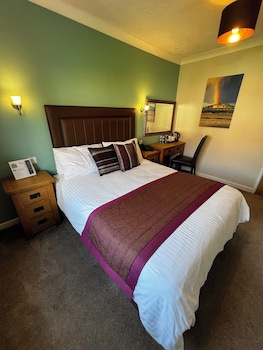 Queenswood Hotel