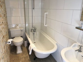 Queenswood Hotel
