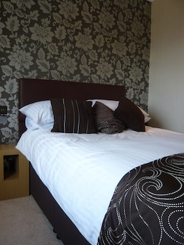 Queenswood Hotel