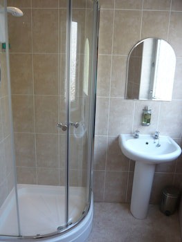 Queenswood Hotel
