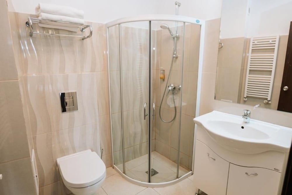 Hotel Duke Armeneasca