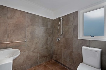 Comfort Inn Westshore Beach