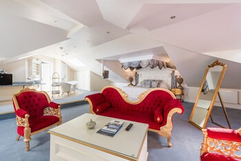 Grange Hotel