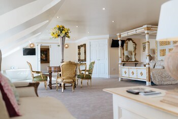 Grange Hotel