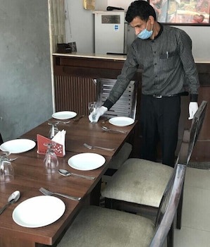 Hotel Saptagiri