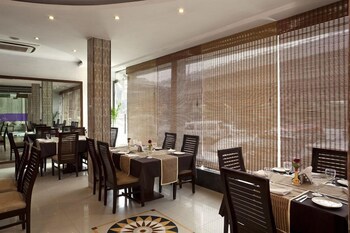 Hotel Saptagiri