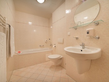 Ea Hotel Elefant